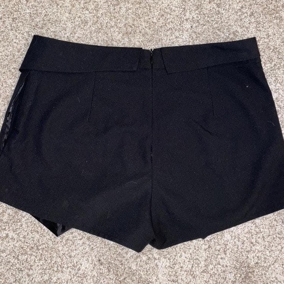 Black Envelope Skort - Picture 2 of 2